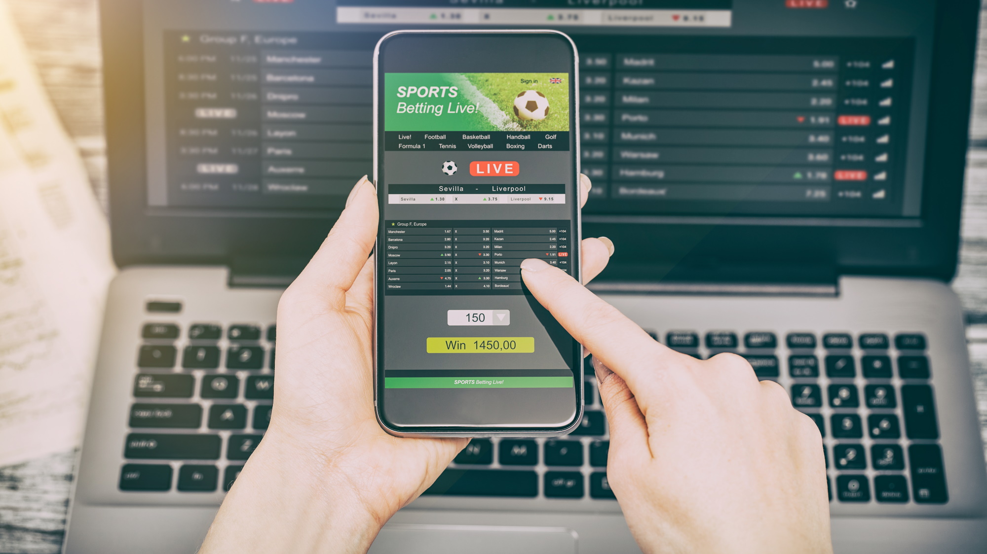 The Evolution of Online Sports Betting: Bridging Passion and Technology in the Digital Arena